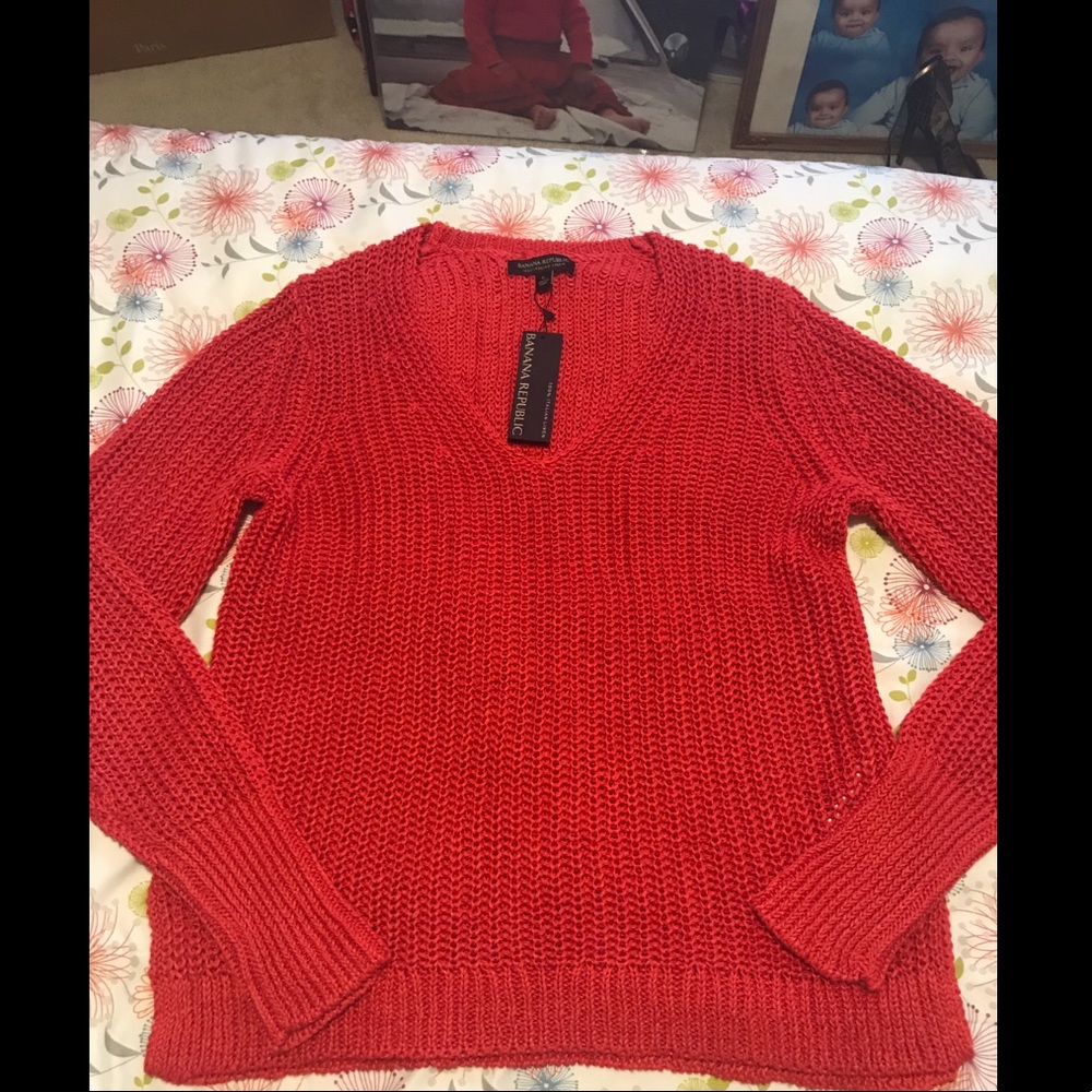 Banana republic knit sweater 😍 size  Large